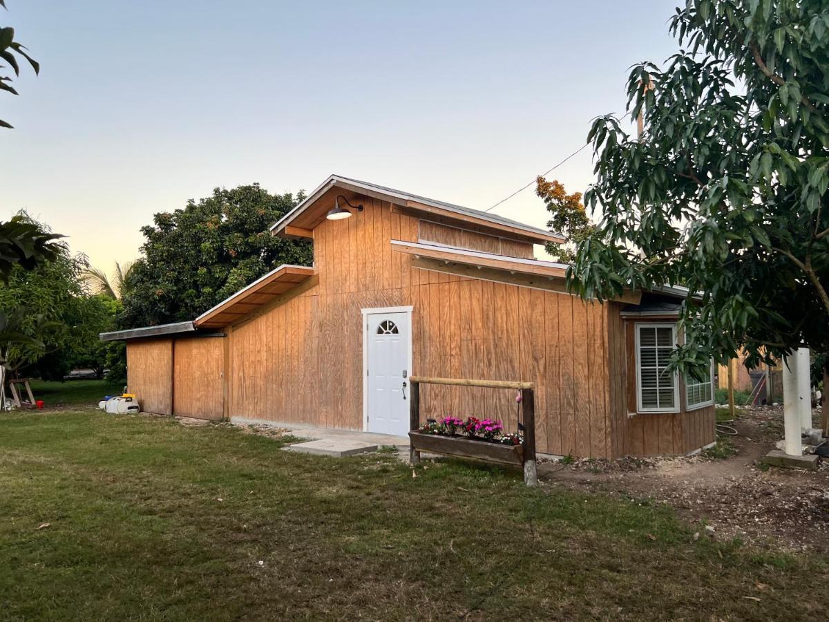 Maison d'hôtes Maria'S Tiny Barn à Homestead Extérieur photo